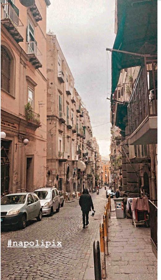 La Casetta su Spaccanapoli Esterno foto